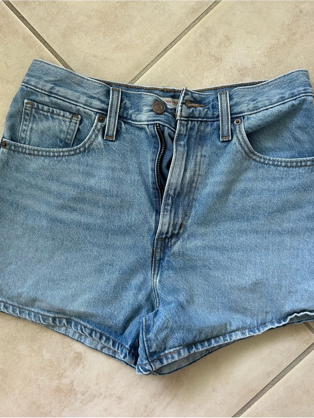 Levi's Women's High-Waisted Denim
Mom Short